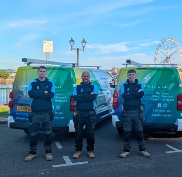 Emergency electrician responding to an electrical fault